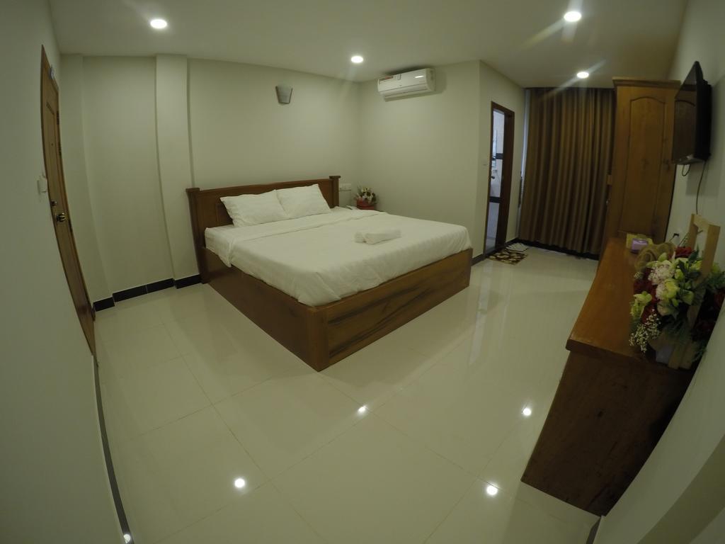 Regal Home Guesthouse Phnom Penh Esterno foto